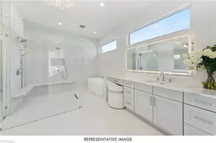 1105 Hollygate Ln, Naples, FL 34103 - Photo 10