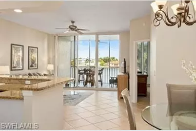 450 Launch Cir #203, Naples, FL 34108 - Photo 4