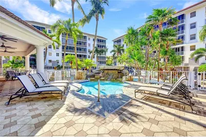 450 Launch Cir #203, Naples, FL 34108 - Photo 20