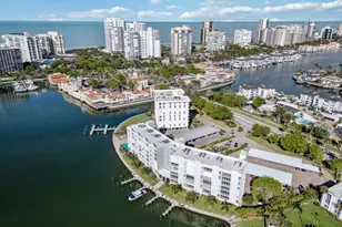 300 Park Shore Dr, Naples, FL 34103 - Photo 20