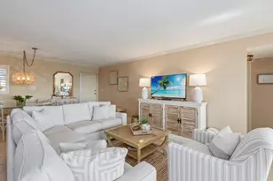 300 Park Shore Dr, Naples, FL 34103 - Photo 8