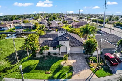 106 SE 5th St, Cape Coral, FL 33990 - Photo 4