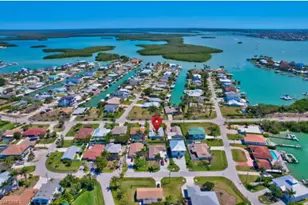 116 Capri Blvd, Naples, FL 34113 - Photo 2