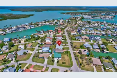 116 Capri Blvd, Naples, FL 34113 - Photo 4