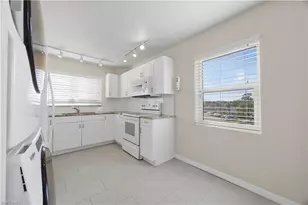 4372 27th Ct SW, Naples, FL 34116 - Photo 10