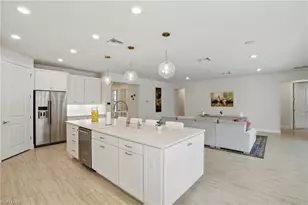 12905 Hadley Court, Fort Myers, FL 33913 - Photo 6