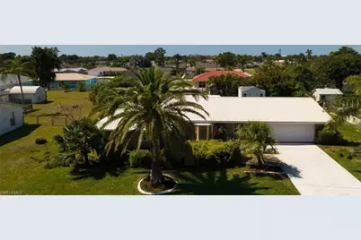 3724 Country Club Blvd, Cape Coral, FL 33904 - Photo 30