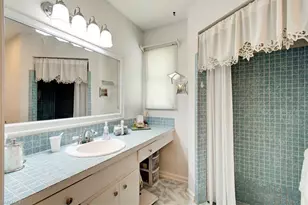 3724 Country Club Blvd, Cape Coral, FL 33904 - Photo 18