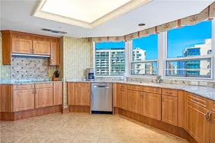 4021 Gulf Shore Blvd N, Naples, FL 34103 - Photo 6