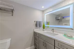 589 Beachwalk Cir, Naples, FL 34108 - Photo 32