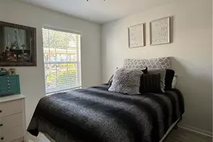 26728 Little John Ct, Bonita Springs, FL 34135 - Photo 10