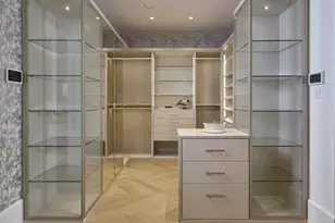 2075 Gordon Dr E, Naples, FL 34102 - Photo 18