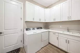 8448 Rosa Ct, Naples, FL 34114 - Photo 24