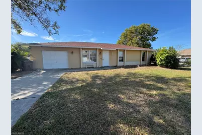 246 SW 36th Ter, Cape Coral, FL 33914 - Photo 2