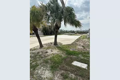 829 Oak St, Fort Myers Beach, FL 33931 - Photo 1