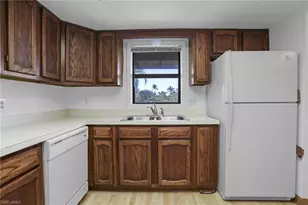 10022 Oxfordshire Ln, Fort Myers, FL 33908 - Photo 12