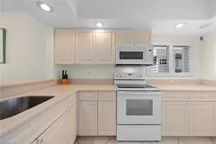 255 Periwinkle Way, Sanibel, FL 33957 - Photo 16