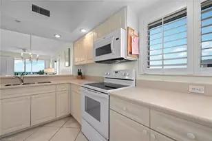 255 Periwinkle Way, Sanibel, FL 33957 - Photo 14