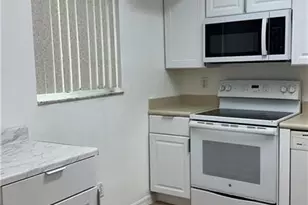 8484 Bernwood Cove Loop, Fort Myers, FL 33966 - Photo 12