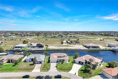 103 NW 33rd Ave, Cape Coral, FL 33993 - Photo 4