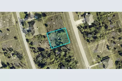 956 Eisenhower Blvd, Lehigh Acres, FL 33974 - Photo 1