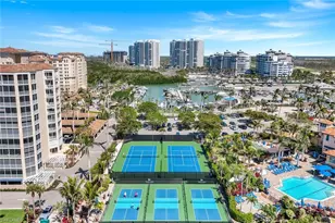 425 Dockside Dr, Naples, FL 34110 - Photo 36