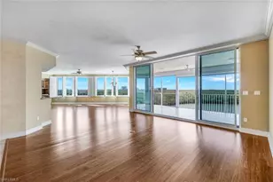 425 Dockside Dr, Naples, FL 34110 - Photo 2