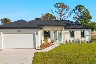 103 NW 9th St, Cape Coral, FL 33993 - Photo 2