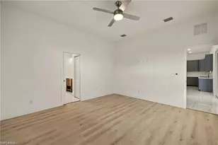 103 NW 9th St, Cape Coral, FL 33993 - Photo 12