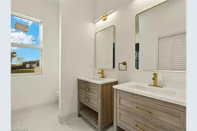 103 NW 9th St, Cape Coral, FL 33993 - Photo 16