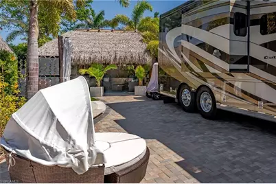 13570 Snapper Ln, Naples, FL 34114 - Photo 20