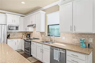 14671 Laguna Dr, Fort Myers, FL 33908 - Photo 10