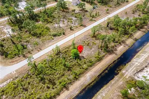 1129 Damen St E, Lehigh Acres, FL 33974 - Photo 8
