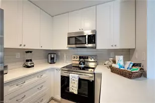 655 8th Ave S, Naples, FL 34102 - Photo 4