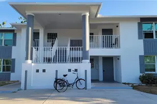 425 SW 47th Terrace, Cape Coral, FL 33914 - Photo 2