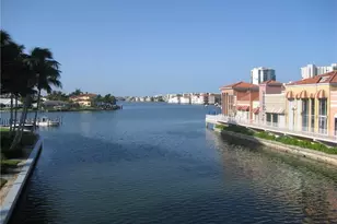 4170 Crayton Rd, Naples, FL 34103 - Photo 6