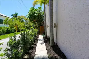 550 3rd Ave N, Naples, FL 34102 - Photo 6