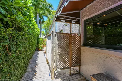 550 3rd Ave N, Naples, FL 34102 - Photo 48