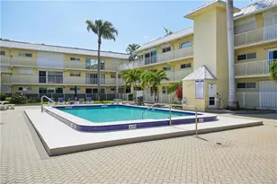 1100 8th Ave S, Naples, FL 34102 - Photo 32