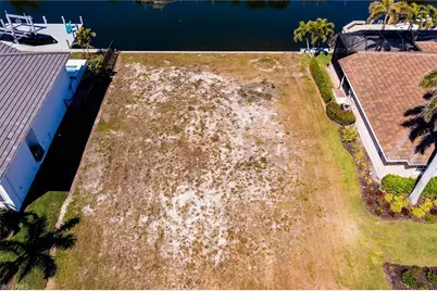 152 Gulfport Ct, Marco Island, FL 34145 - Photo 10