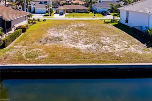 152 Gulfport Ct, Marco Island, FL 34145 - Photo 1