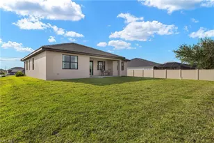 1219 NW 40th Pl, Cape Coral, FL 33993 - Photo 28