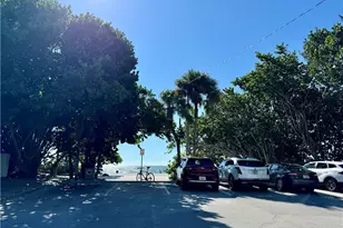 365 5th Ave S, Naples, FL 34102 - Photo 46