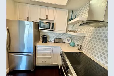 365 5th Ave S #303, Naples, FL 34102 - Photo 18