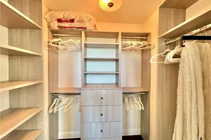 365 5th Ave S, Naples, FL 34102 - Photo 6