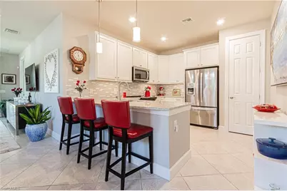 7658 Jacaranda Ln, Naples, FL 34114 - Photo 10