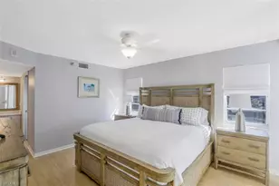 5501 Heron Point Dr, Naples, FL 34108 - Photo 14