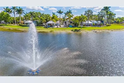 10211 Surfwood Ct, Fort Myers, FL 33905 - Photo 12