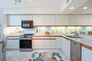 5555 Heron Point Dr, Naples, FL 34108 - Photo 6