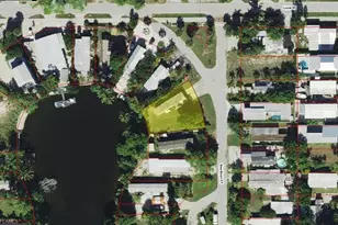 3980 New Moon Ct, Naples, FL 34112 - Photo 2